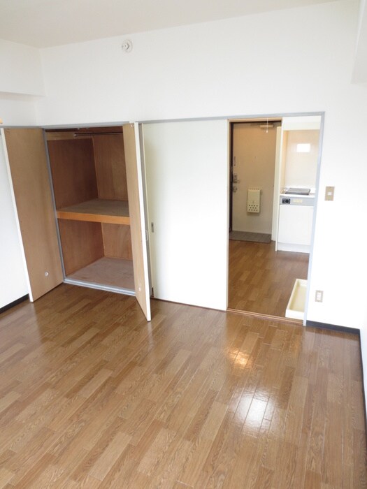 物件内観写真17　(室内からの展望)