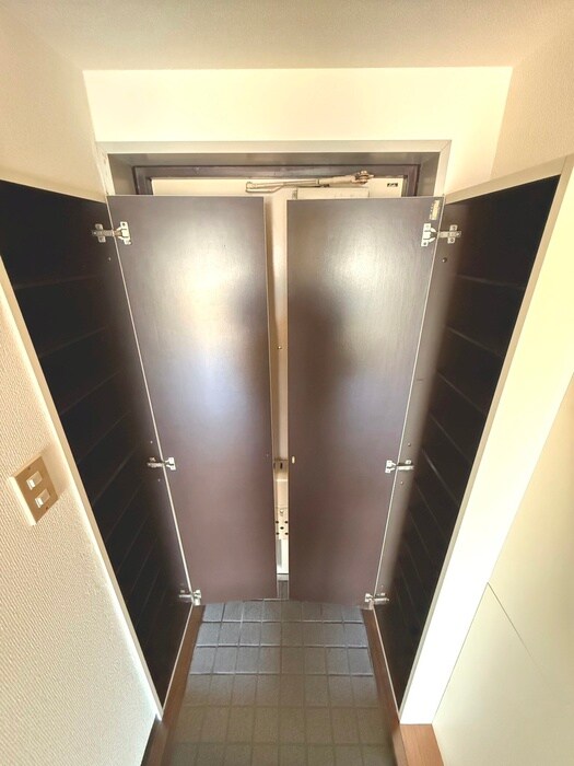 物件内観写真17　(靴箱)