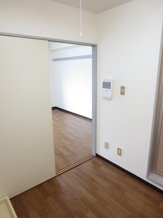 物件内観写真20　(廊下)
