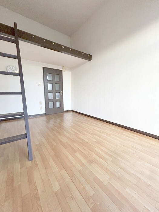 物件内観写真6　(居室)