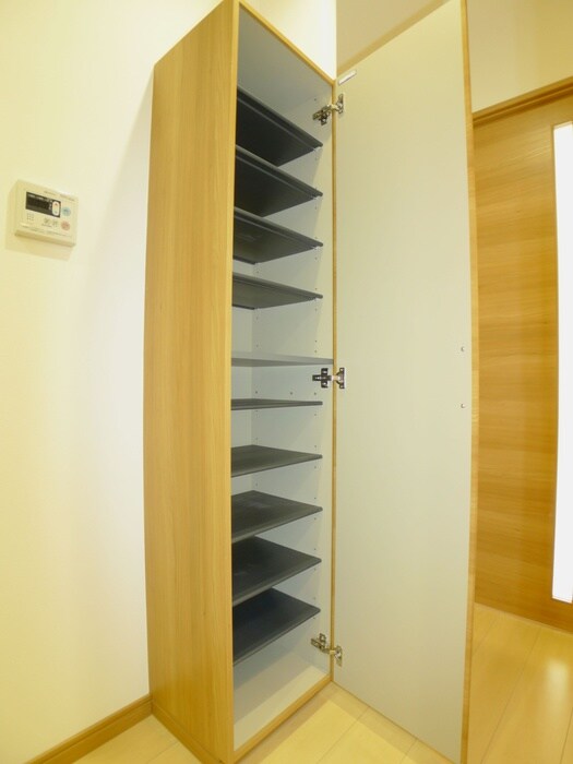 物件内観写真16　(靴箱)