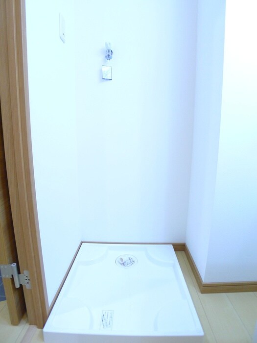 物件内観写真19　(洗濯機置場)