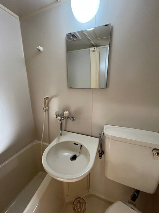 物件内観写真13　(洗面)