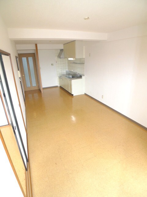 物件内観写真13　(廊下)