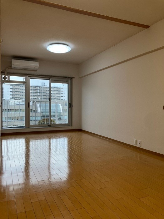 物件内観写真4　(居室)