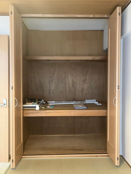 物件内観写真12　(収納)