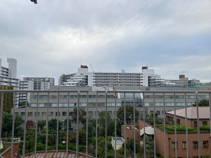 物件内観写真17　(室内からの展望)