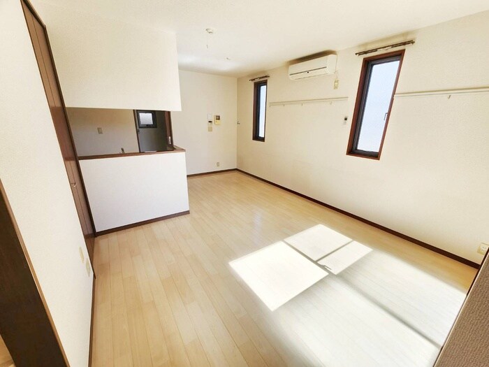 物件内観写真10　(居室)