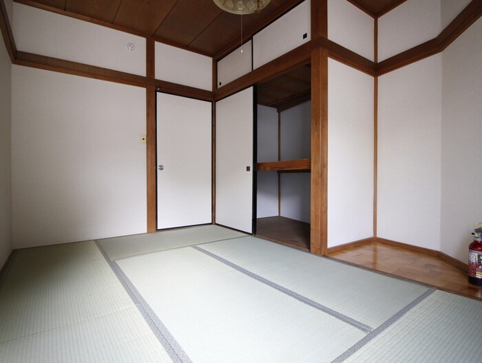 物件内観写真7　(居室)