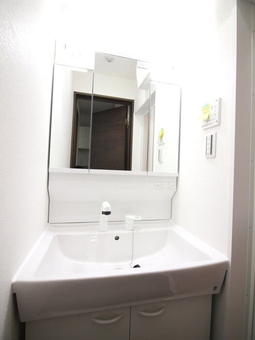 物件内観写真13　(洗面)