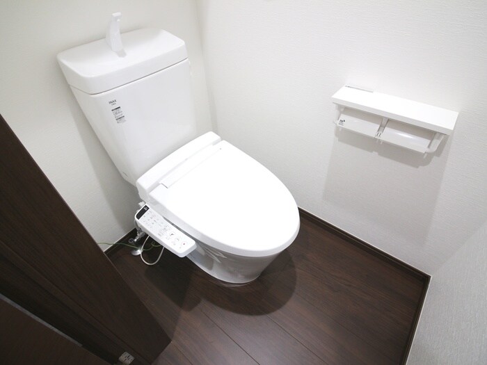 物件内観写真14　(トイレ)