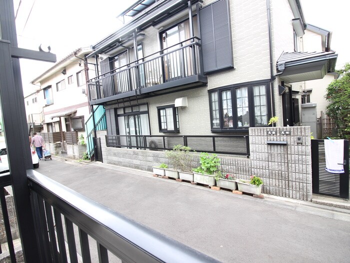 物件内観写真20　(室内からの展望)