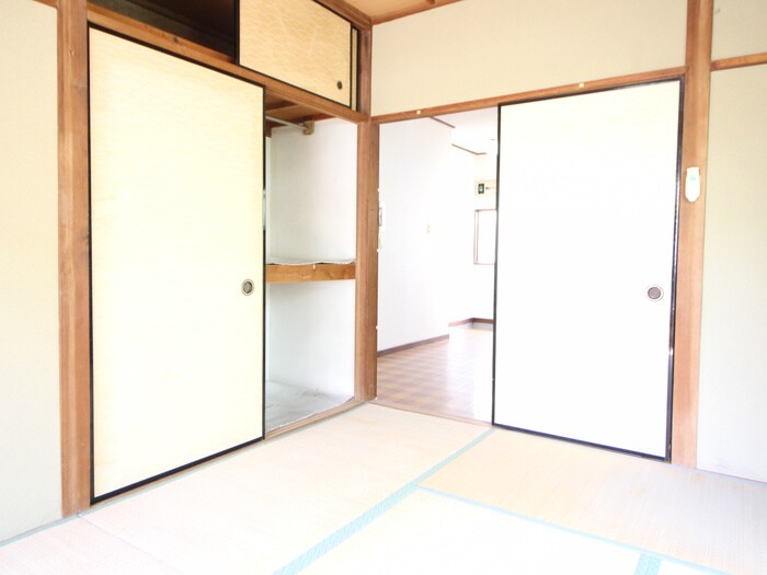 物件内観写真9　(居室)