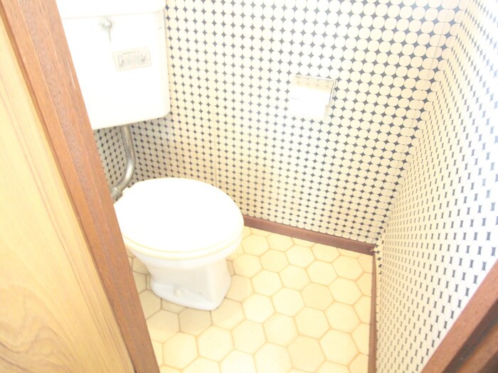 物件内観写真16　(トイレ)