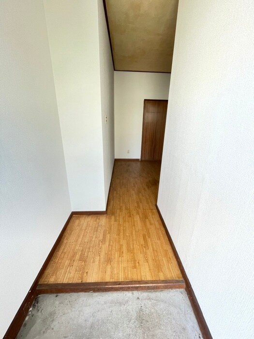 物件内観写真21　(玄関)