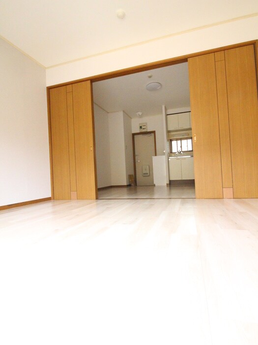 物件内観写真8　(居室)