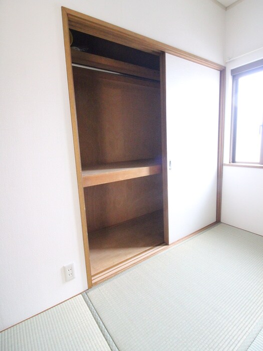 物件内観写真14　(収納)