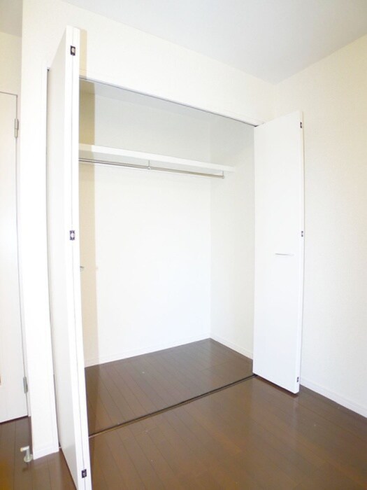 物件内観写真13　(収納)
