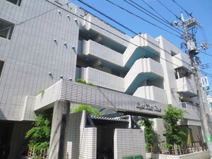 ロイヤルフラッツイノウエ外観写真