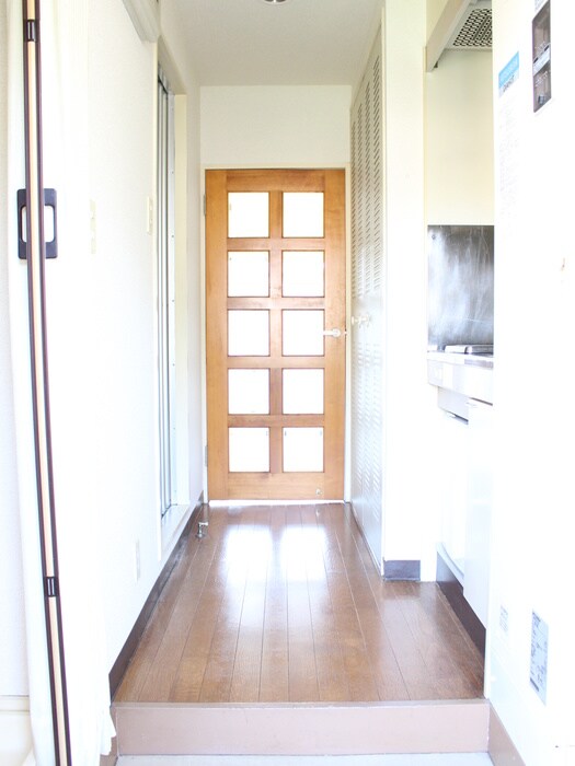 物件内観写真10　(玄関)