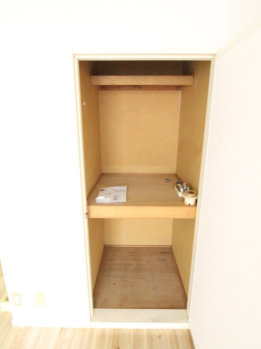 物件内観写真15　(収納)