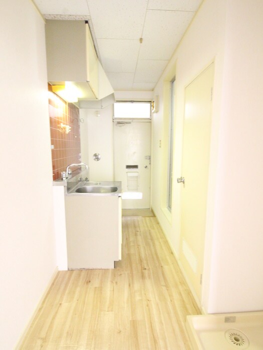 物件内観写真16　(洗濯機置場)