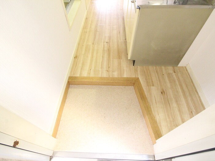 物件内観写真17　(玄関)