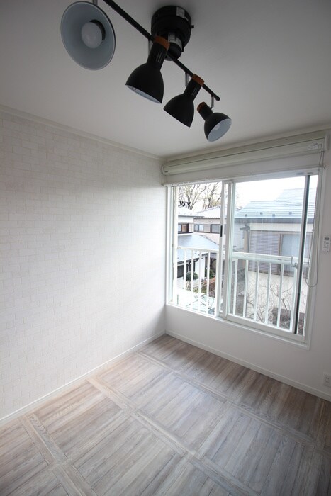 物件内観写真9　(居室)