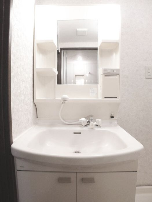 物件内観写真12　(洗面)