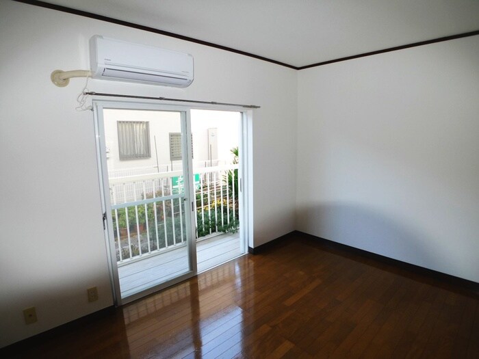 物件内観写真10　(居室)