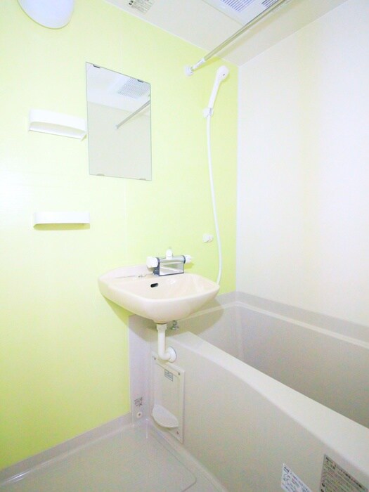 物件内観写真9　(バス／シャワールーム等)