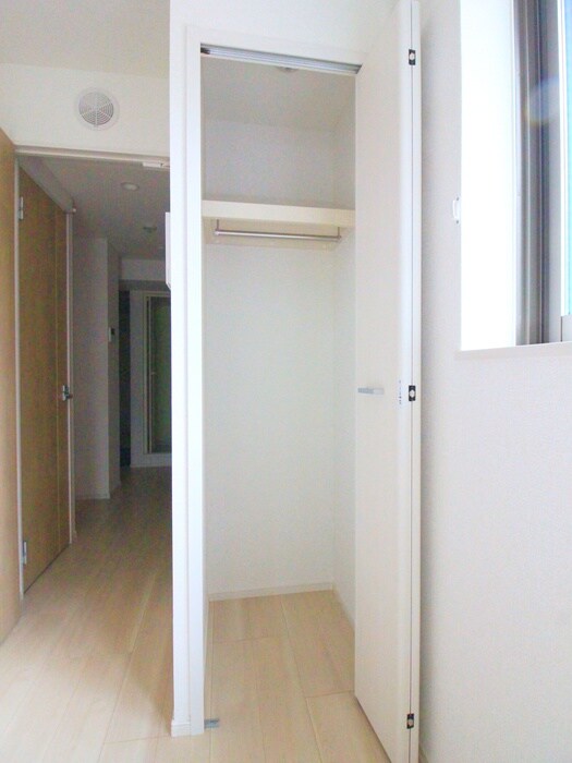 物件内観写真15　(収納)