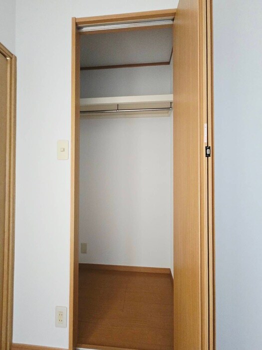 物件内観写真10　(収納)