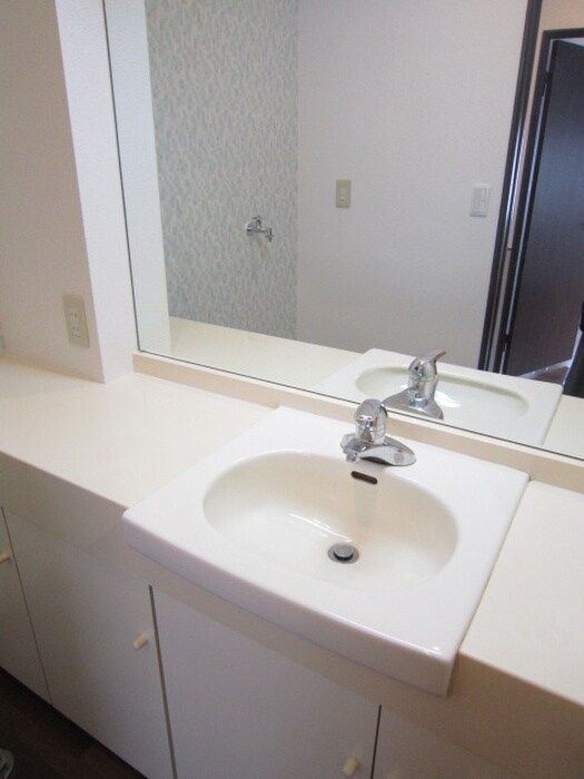 物件内観写真13　(洗面)