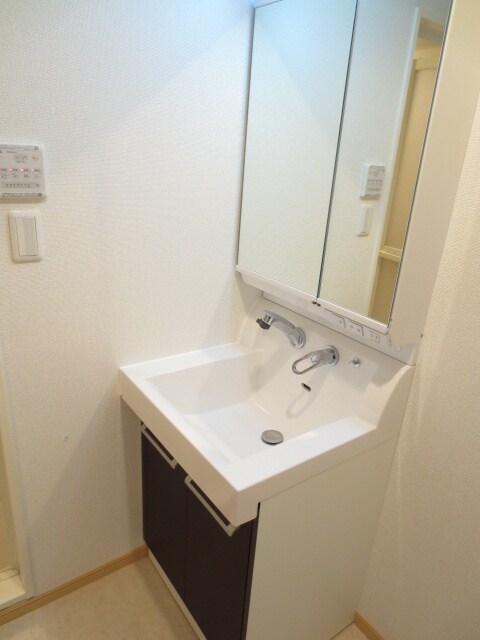 物件内観写真10　(洗面)