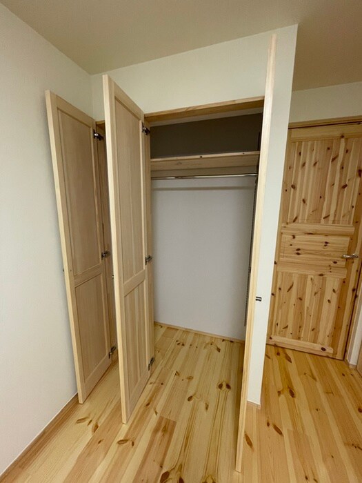 物件内観写真11　(収納)