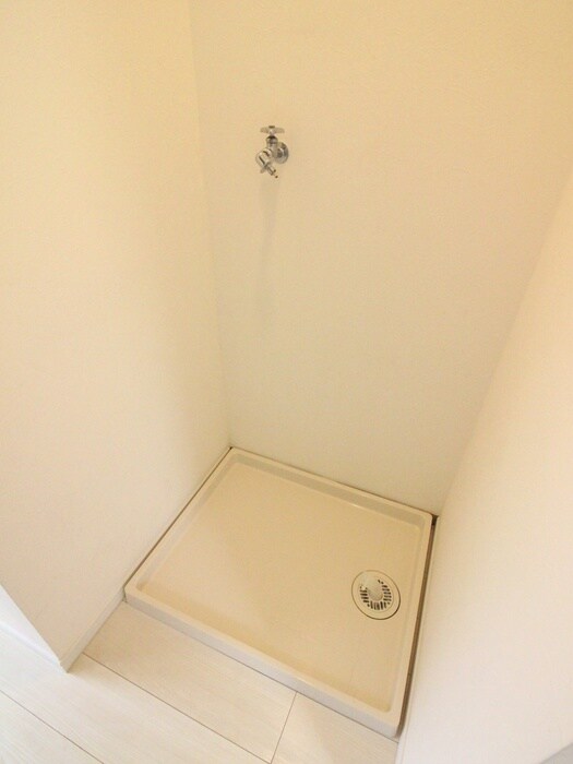 物件内観写真13　(洗濯機置場)