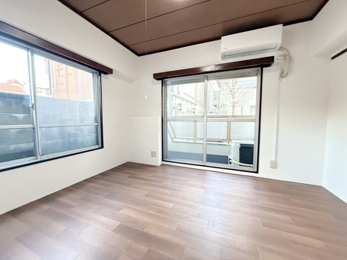 金子マンションの居室