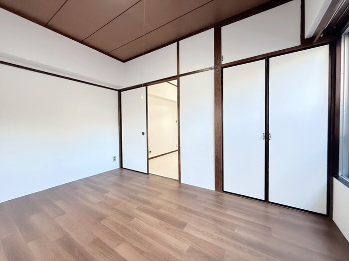 金子マンションの居室