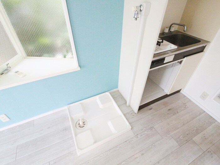 物件内観写真14　(洗濯機置場)