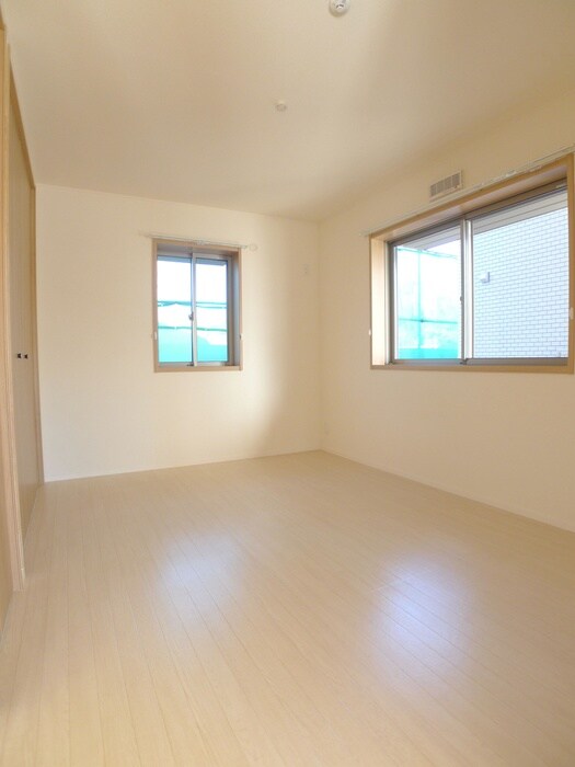 物件内観写真16　(室内からの展望)