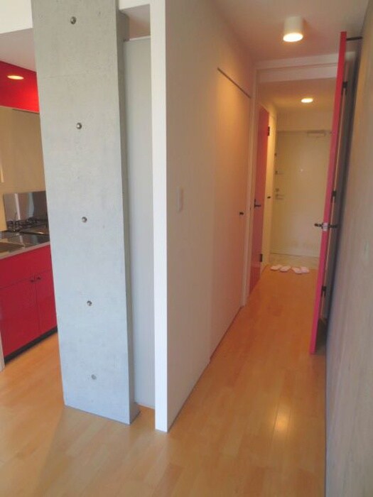 物件内観写真14　(廊下)