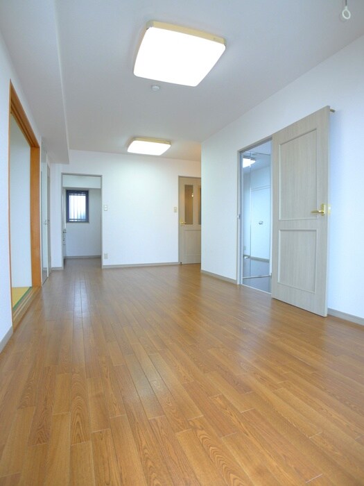 物件内観写真6　(居室)