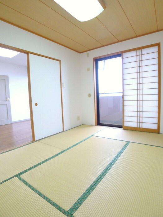 物件内観写真8　(ベランダ・バルコニー)