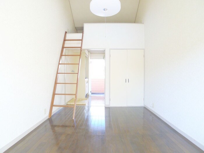 物件内観写真10　(居室)