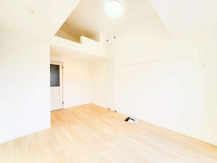 物件内観写真8　(居室)