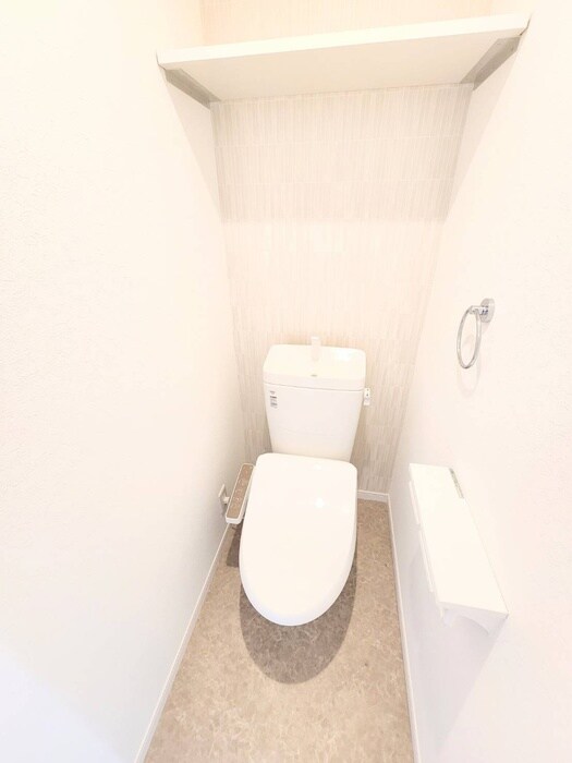 物件内観写真14　(トイレ)