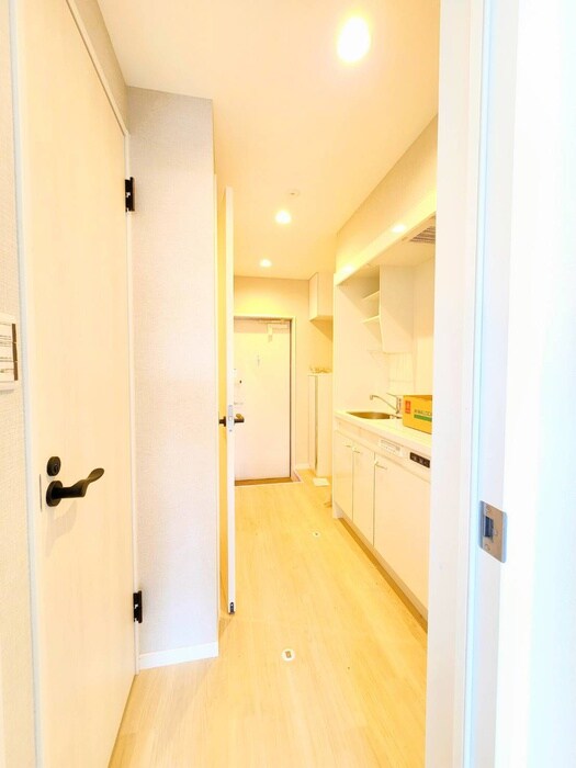 物件内観写真16　(廊下)