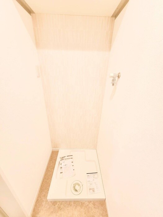 物件内観写真18　(洗濯機置場)