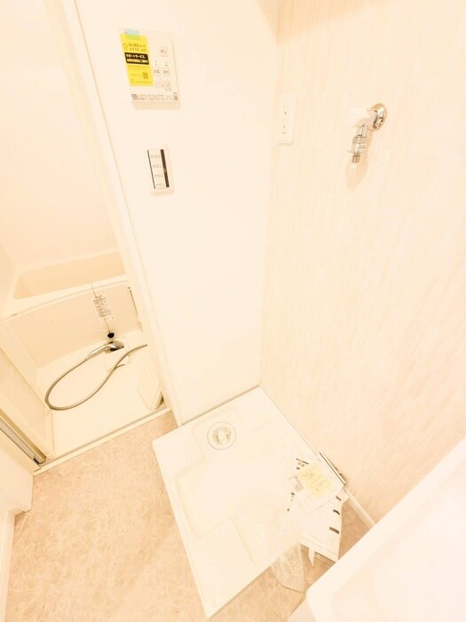 物件内観写真21　(洗濯機置場)